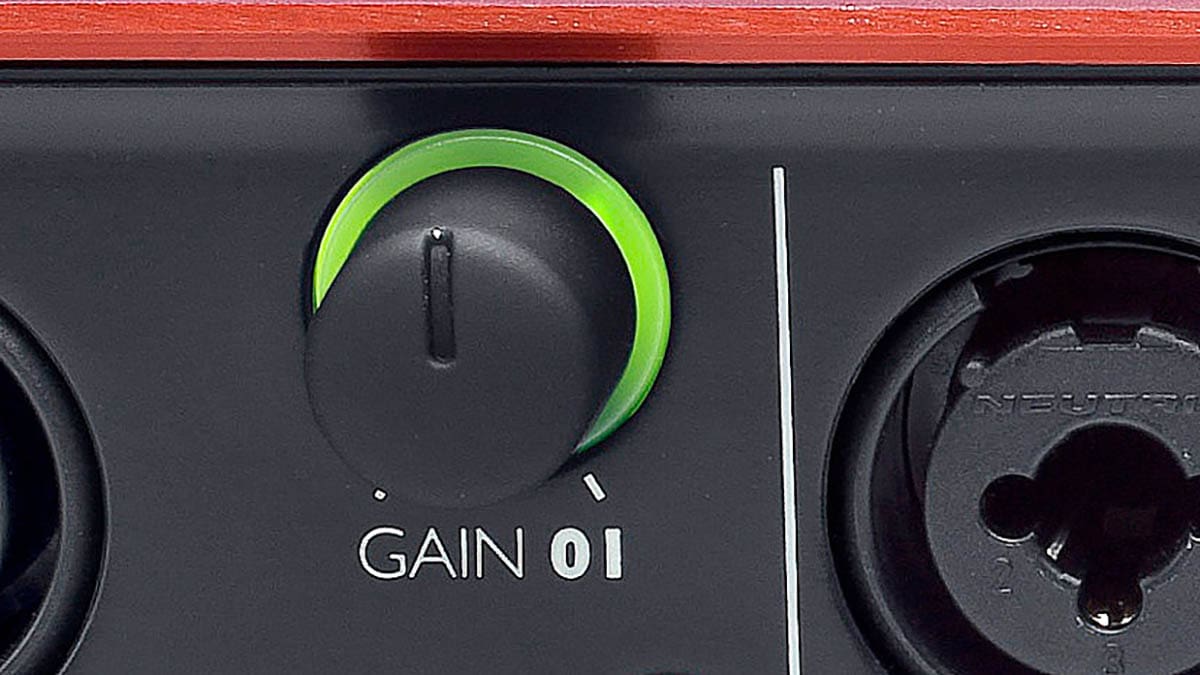 Setting the preamp gain